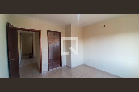 Suíte de casa à venda com 3 quartos, 170m² em Km 18, Osasco