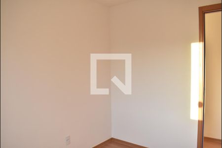 Quarto 1 de apartamento para alugar com 2 quartos, 41m² em Inhoaíba, Rio de Janeiro