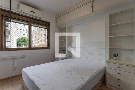 Suíte de apartamento para alugar com 2 quartos, 70m² em Passo da Areia, Porto Alegre