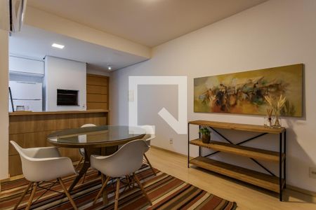 Sala de apartamento para alugar com 2 quartos, 70m² em Passo da Areia, Porto Alegre