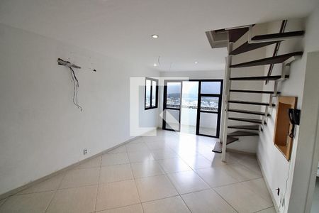 Sala de apartamento para alugar com 2 quartos, 70m² em Recreio dos Bandeirantes, Rio de Janeiro