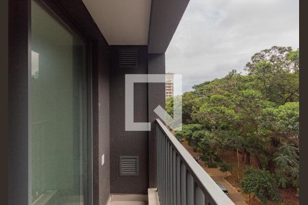 Varanda Sala/Quarto de apartamento para alugar com 1 quarto, 28m² em Brooklin Paulista, São Paulo