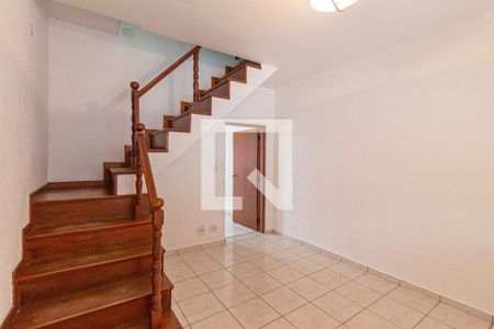 Sala de casa para alugar com 3 quartos, 220m² em Vila Leopoldo, Carapicuíba