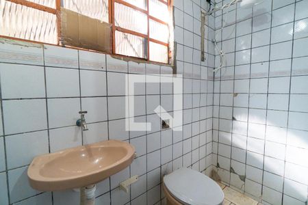 Banheiro da Suíte de casa para alugar com 1 quarto, 26m² em Jardim Oriental, São Paulo