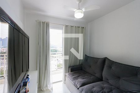 Sala de apartamento para alugar com 2 quartos, 50m² em Jacarepaguá, Rio de Janeiro