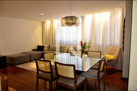 Sala de apartamento à venda com 3 quartos, 110m² em Santo Antonio, Belo Horizonte