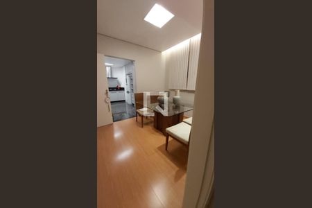 Sala de apartamento à venda com 3 quartos, 90m² em Serra, Belo Horizonte