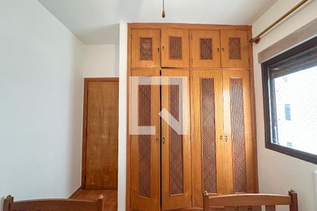 Quarto 1 de apartamento para alugar com 4 quartos, 176m² em Barra Funda, Guarujá