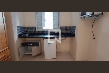 Sala/Cozinha de kitnet/studio para alugar com 1 quarto, 15m² em Pompeia, São Paulo