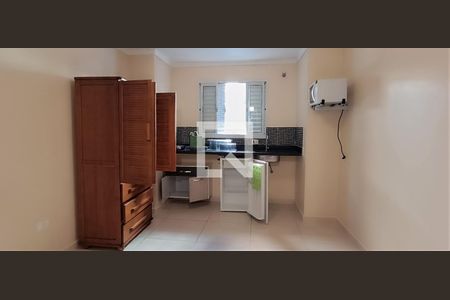 Sala/Cozinha de kitnet/studio para alugar com 1 quarto, 15m² em Pompeia, São Paulo