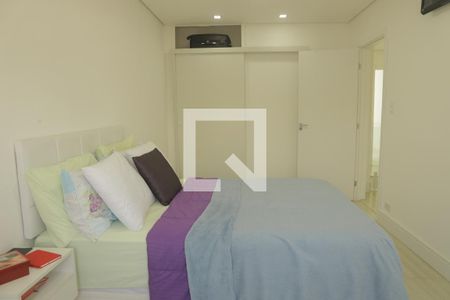 Quarto 01 de casa à venda com 3 quartos, 204m² em Planalto Paulista, São Paulo