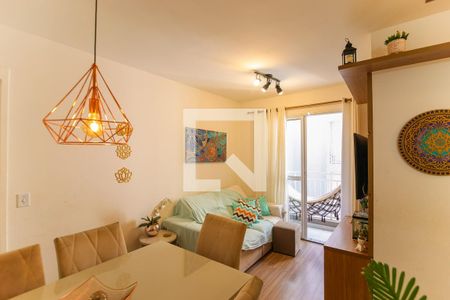 Sala de apartamento à venda com 2 quartos, 47m² em Jardim Monte Alegre, Taboão da Serra