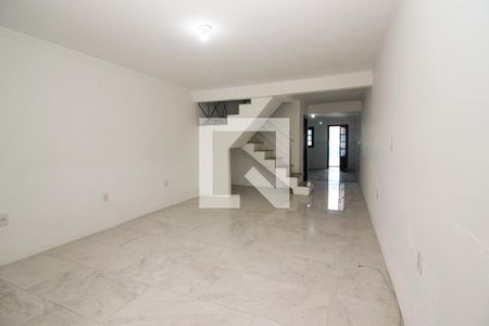 Sala de casa à venda com 3 quartos, 150m² em Campo Novo, Porto Alegre