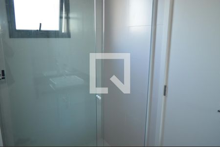 Banheiro de kitnet/studio à venda com 1 quarto, 30m² em Jardim Independência, São Paulo