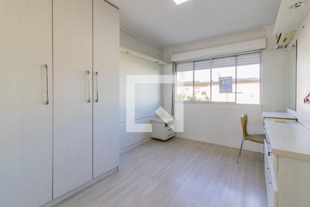Dormitório 2 de apartamento à venda com 2 quartos, 57m² em Jardim Itu, Porto Alegre