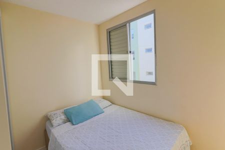 Quarto 1 de apartamento para alugar com 2 quartos, 48m² em Parque Ipê, São Paulo