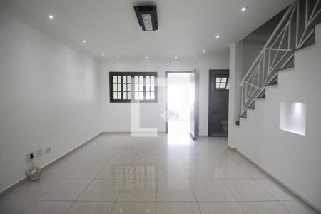 sala de casa à venda com 3 quartos, 129m² em Vila Nivi, São Paulo