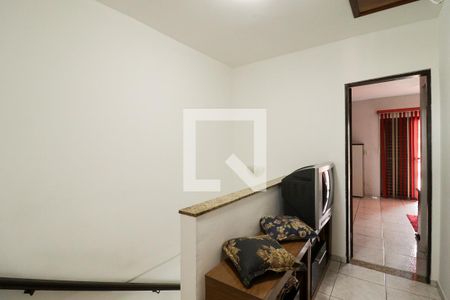 eSCADA de casa à venda com 3 quartos, 132m² em Vila Baruel, São Paulo