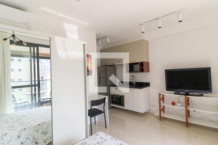 Sala de kitnet/studio para alugar com 1 quarto, 30m² em Campo Belo, São Paulo