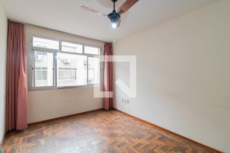 Sala de apartamento à venda com 2 quartos, 63m² em Medianeira, Porto Alegre