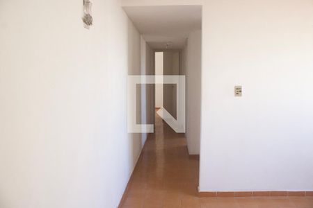 Corredor Quartos/Banheiro  de apartamento para alugar com 2 quartos, 67m² em Guilhermina, Praia Grande