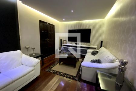 Sala de casa para alugar com 4 quartos, 380m² em Parque Equitativa, Duque de Caxias