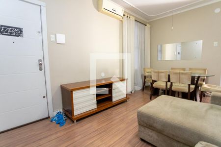 Sala de apartamento para alugar com 3 quartos, 87m² em São Geraldo, Porto Alegre