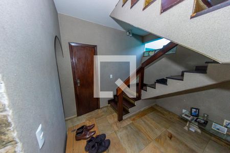 Sala 1 de casa para alugar com 4 quartos, 263m² em Praça Seca, Rio de Janeiro