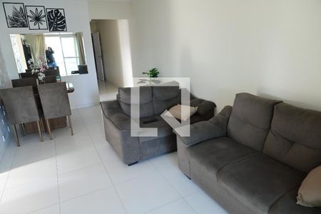 Sala de apartamento para alugar com 2 quartos, 90m² em Caiçara, Praia Grande