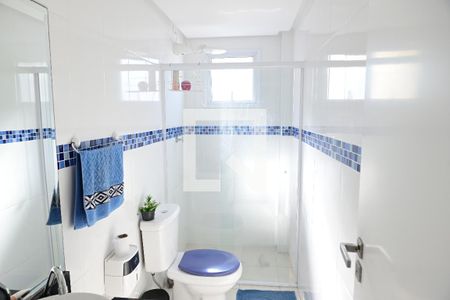 Banheiro de apartamento para alugar com 2 quartos, 90m² em Caiçara, Praia Grande