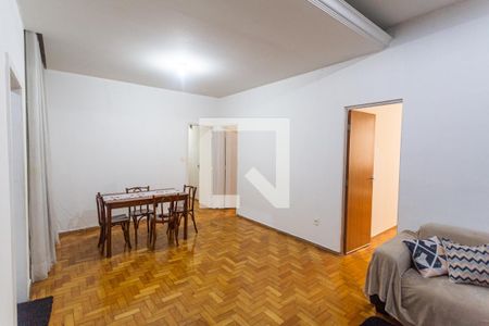 Apartamento à venda com 186m², 5 quartos e 1 vagaSala