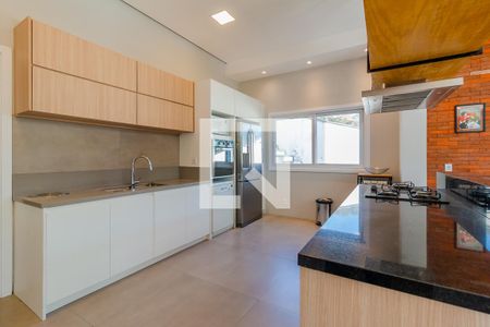 Casa de condomínio à venda com 380m², 3 quartos e 3 vagas Casa de condomínio à venda com 380m², 3 quartos e 3 vagasCozinha