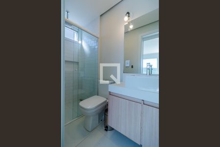 Casa de condomínio à venda com 380m², 3 quartos e 3 vagas Casa de condomínio à venda com 380m², 3 quartos e 3 vagasQuarto 3 - Suíte