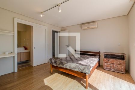 Casa de condomínio à venda com 380m², 3 quartos e 3 vagas Casa de condomínio à venda com 380m², 3 quartos e 3 vagasQuarto 3