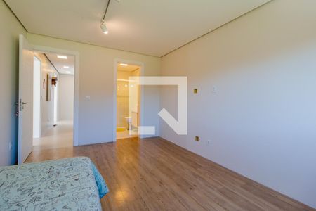Casa de condomínio à venda com 380m², 3 quartos e 3 vagas Casa de condomínio à venda com 380m², 3 quartos e 3 vagasQuarto 2