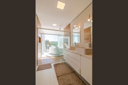Casa de condomínio à venda com 380m², 3 quartos e 3 vagas Casa de condomínio à venda com 380m², 3 quartos e 3 vagasQuarto 1 - Suíte
