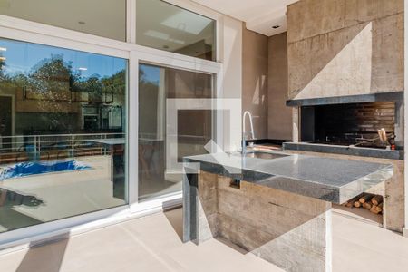 Casa de condomínio à venda com 380m², 3 quartos e 3 vagas Casa de condomínio à venda com 380m², 3 quartos e 3 vagasQuintal