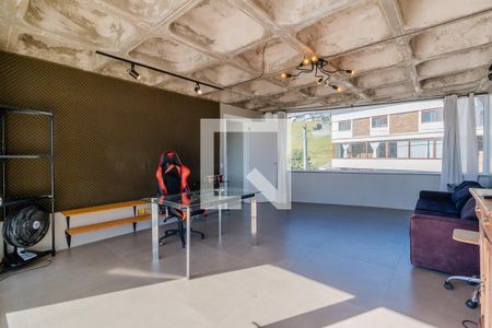 Casa de condomínio à venda com 380m², 3 quartos e 3 vagas Casa de condomínio à venda com 380m², 3 quartos e 3 vagasCobertura