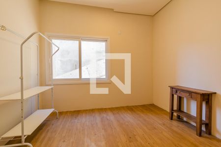 Casa de condomínio à venda com 380m², 3 quartos e 3 vagas Casa de condomínio à venda com 380m², 3 quartos e 3 vagasQuarto de serviço