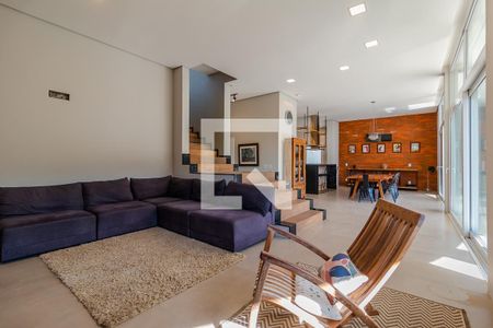 Casa de condomínio à venda com 380m², 3 quartos e 3 vagas Casa de condomínio à venda com 380m², 3 quartos e 3 vagasSala de jantar