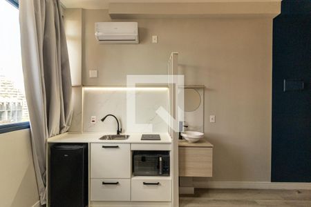 Cozinha de kitnet/studio para alugar com 1 quarto, 22m² em Paraíso, São Paulo