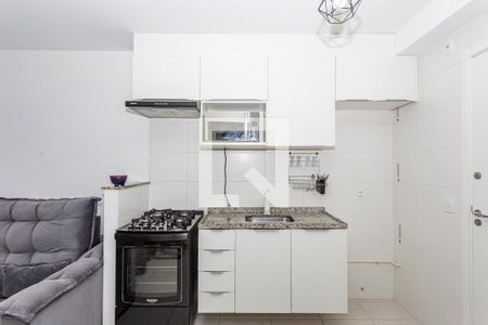 Sala/Cozinha de apartamento à venda com 2 quartos, 32m² em Parque Fongaro, São Paulo