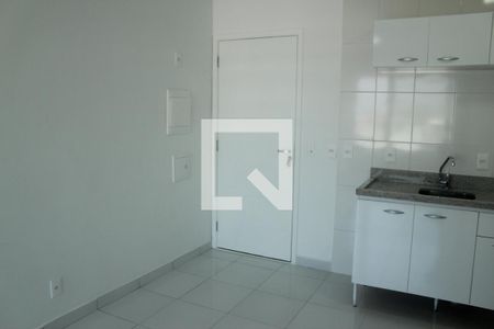 Sala/Cozinha/Área de Serviço de apartamento para alugar com 1 quarto, 34m² em Socorro, São Paulo