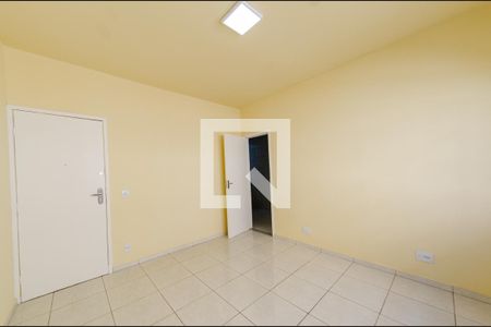 Sala de apartamento para alugar com 3 quartos, 86m² em Padre Eustáquio, Belo Horizonte