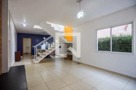 Sala de casa de condomínio para alugar com 2 quartos, 163m² em Jardim Rio das Pedras, Cotia