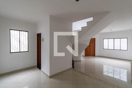 Sala de casa à venda com 3 quartos, 119m² em Vila Paranagua, São Paulo