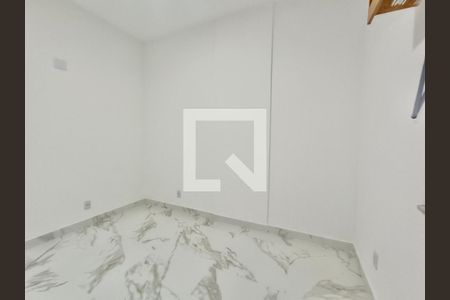 Sala  de apartamento para alugar com 2 quartos, 52m² em Copacabana, Rio de Janeiro