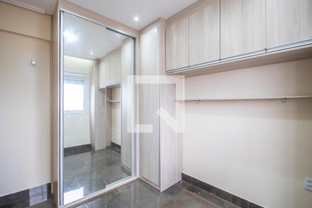 Quarto 1 de apartamento para alugar com 2 quartos, 42m² em Jaguaribe, Osasco