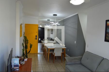 Sala de apartamento para alugar com 2 quartos, 72m² em Taquara, Rio de Janeiro