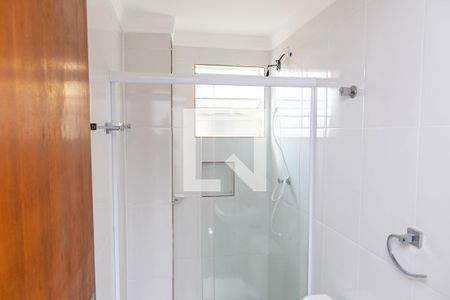 Banheiro de apartamento para alugar com 1 quarto, 33m² em Piraporinha, Diadema